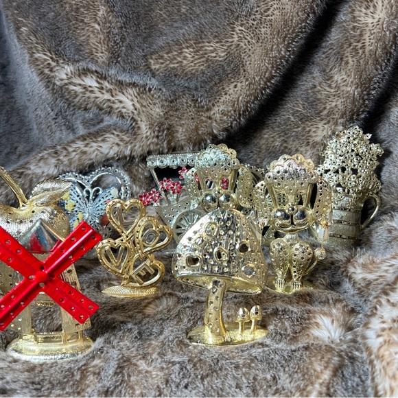 VINTAGE TORINO BRAND LARGE MUSHROOM PIERCED EARRINGS HOLDER, Early 70’s Gold - Picture 3 of 9